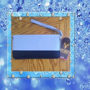 Hot Shot wristlet wallet